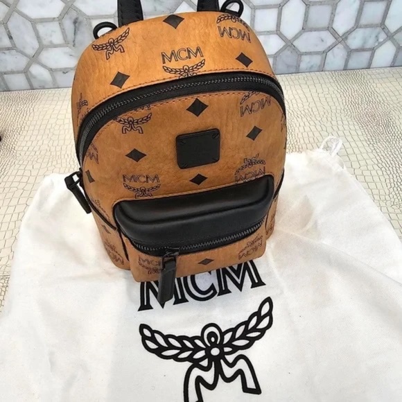 💋 MCM Stark Mini *NEW SUPER CUTE - Picture 8 of 16